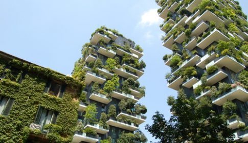 Prédio com jardim vertical