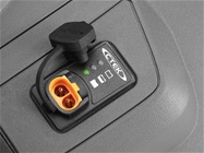 Indicador de bateria com conexão para carregador